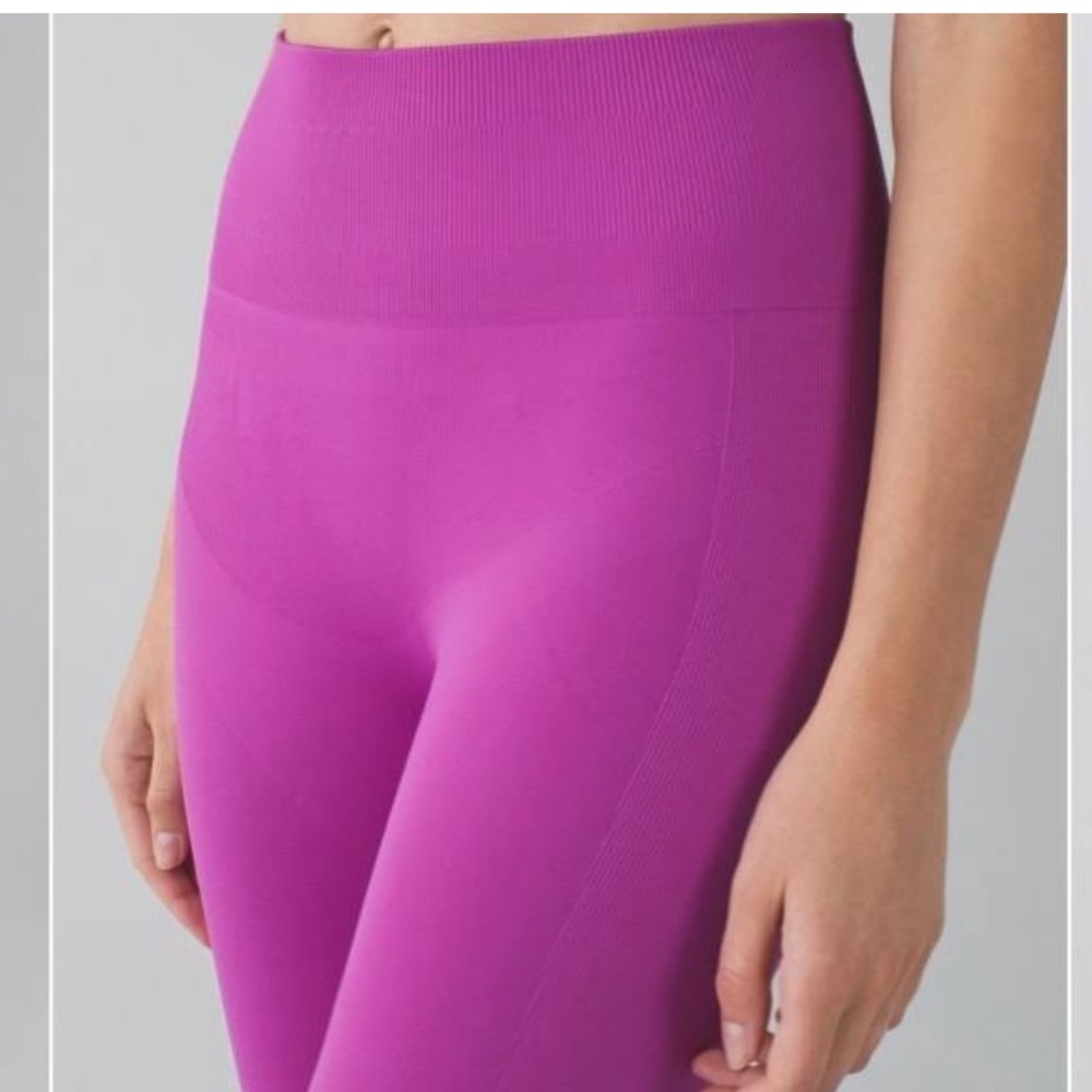 Lululemon Q5 compression leggings